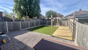 Photo 11- click for photo gallery